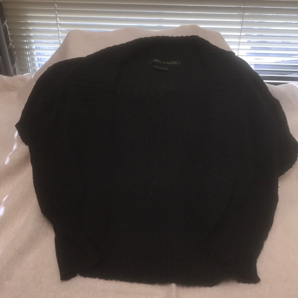 Women’s Sz XL black cropped vest